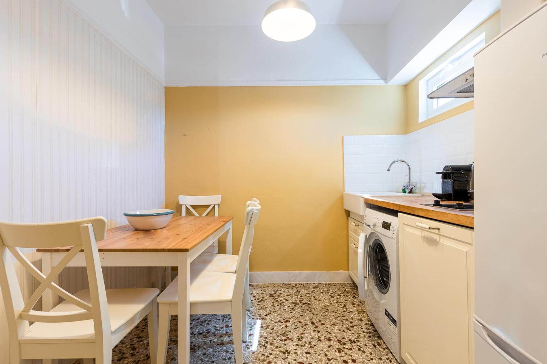 Urban Senses Apt #2, A Kalamatastay Property Buitenkant foto